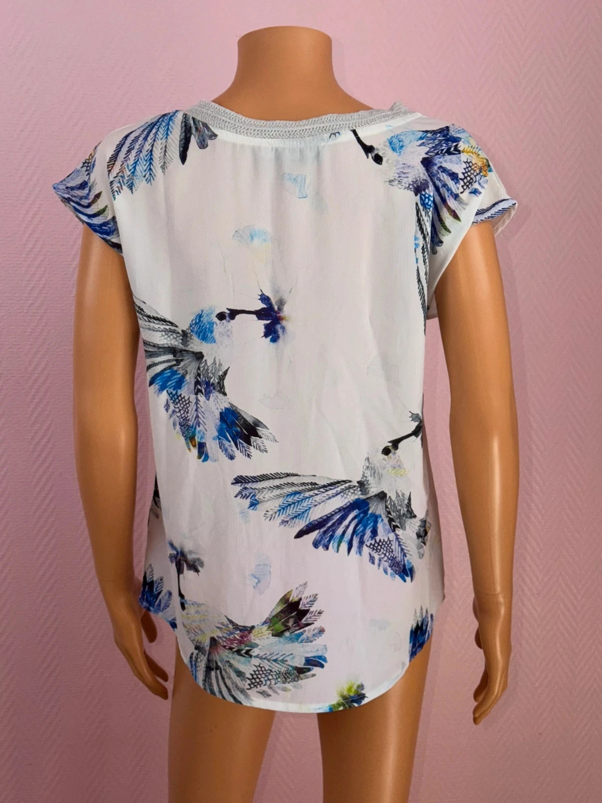 T-shirt femme it hippie taille m super état – photo 3